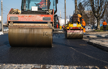 高速公路护栏安装