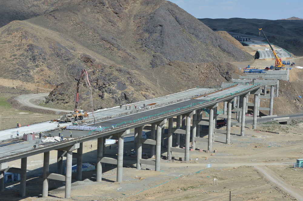 高速公路施工现场